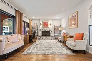 Lobby - @ Marbella Lane- Perfect Blend of Scenic & Comfort (Colma)