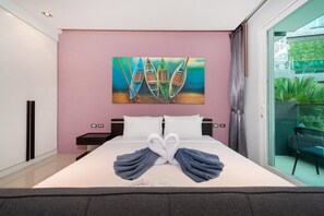 1 bedroom, iron/ironing board, bed sheets - ET619 Patong cozy studio- Condo with pool, parking (Patong Beach)