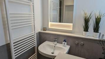 Superior appartement | Badkamer