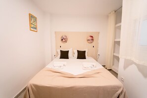 2 bedrooms, iron/ironing board, bed sheets - The Play Room in Site archéologique de Carthage (Site archéologique de Carthage)