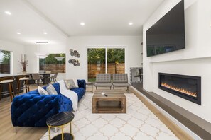 Interior - Brand New 5BR Home | Fenced Yard + Ample Parking (Kent)
