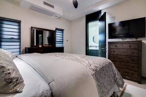 3 bedrooms, desk, iron/ironing board, free WiFi - Sun-Soaked Paradisiac Escape|3BR, Private Beach, Pool (Plantation Village)
