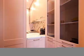 Private kitchen - Grandstay Urban Seven (Durrës)