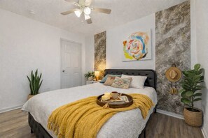 2 bedrooms, free WiFi, bed sheets - FIFA 2026 • Arlington 2BR • Steps to AT&T (Arlington)