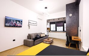 1 bedroom, desk, free WiFi - Grandstay Central 105 (Durrës)