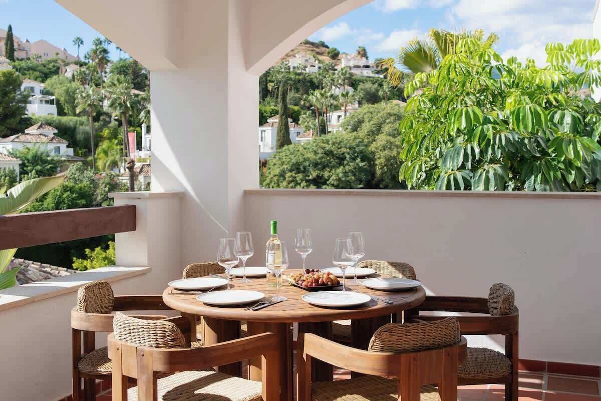 屋外ダイニングエリア