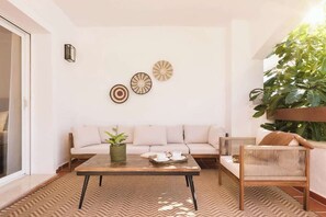 Interior - 2 private terraces, 10 min Puerto Banus, pool (Marbella)