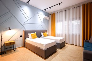 1 bedroom, desk, free WiFi - Grandstay Central in Durrës (Durrës)
