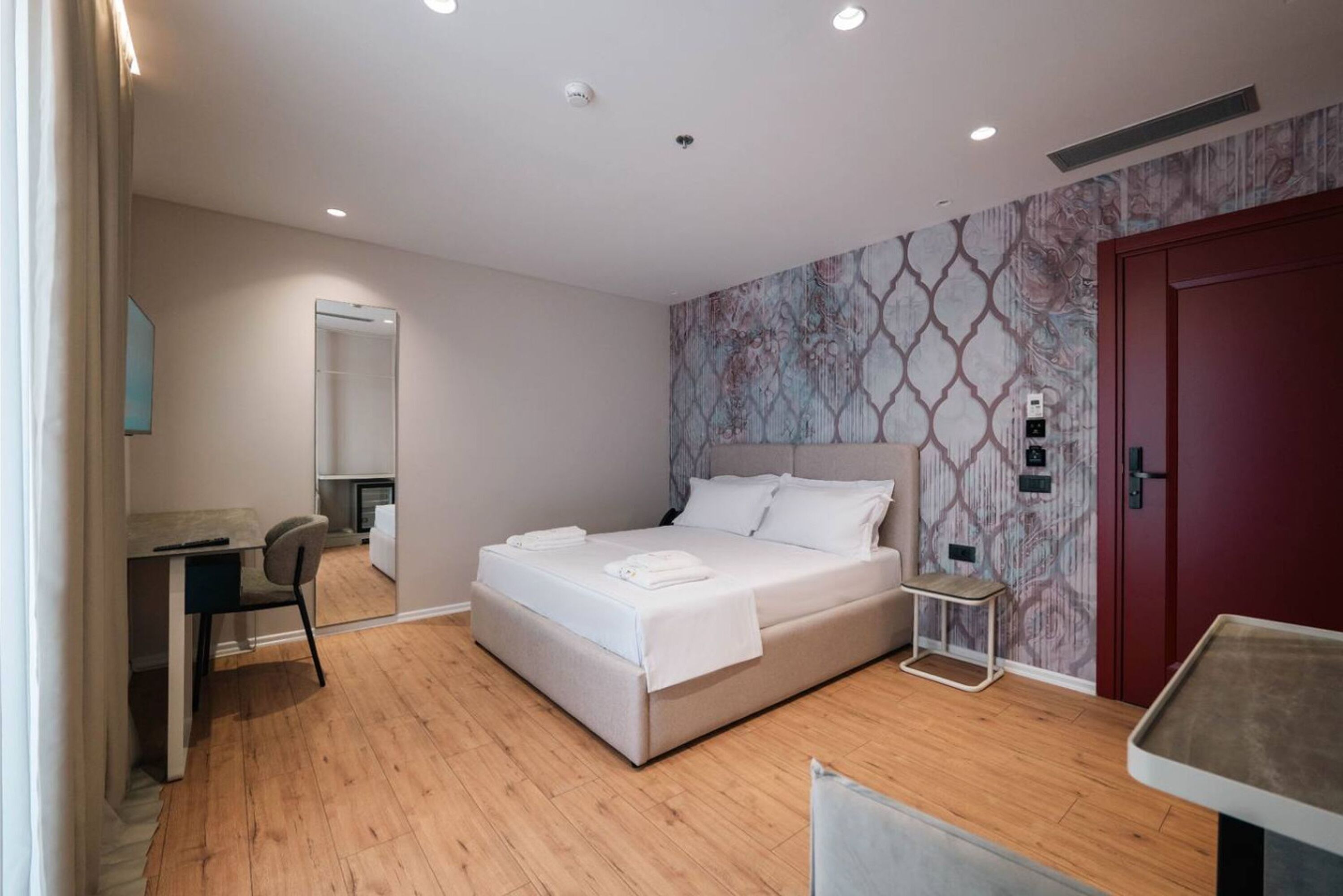 1 bedroom, desk, free WiFi