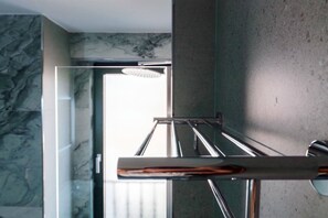Interior - Ermes Deluxe Double Room (Durrës)