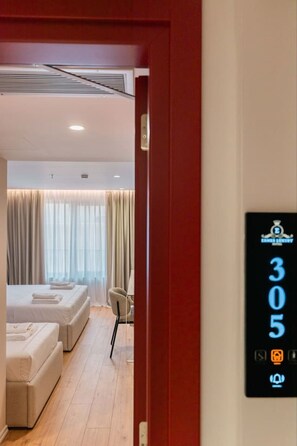1 bedroom, desk, free WiFi - Ermes Deluxe Triple Room (Durrës)
