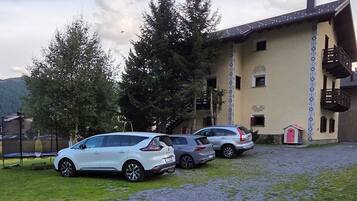 Enceinte de lâhĂ©bergement