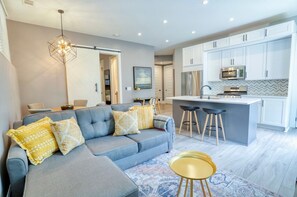 TV - Durant Place by BCA Furnished Apartments Durant Place 1BR/1BA (Atlanta)