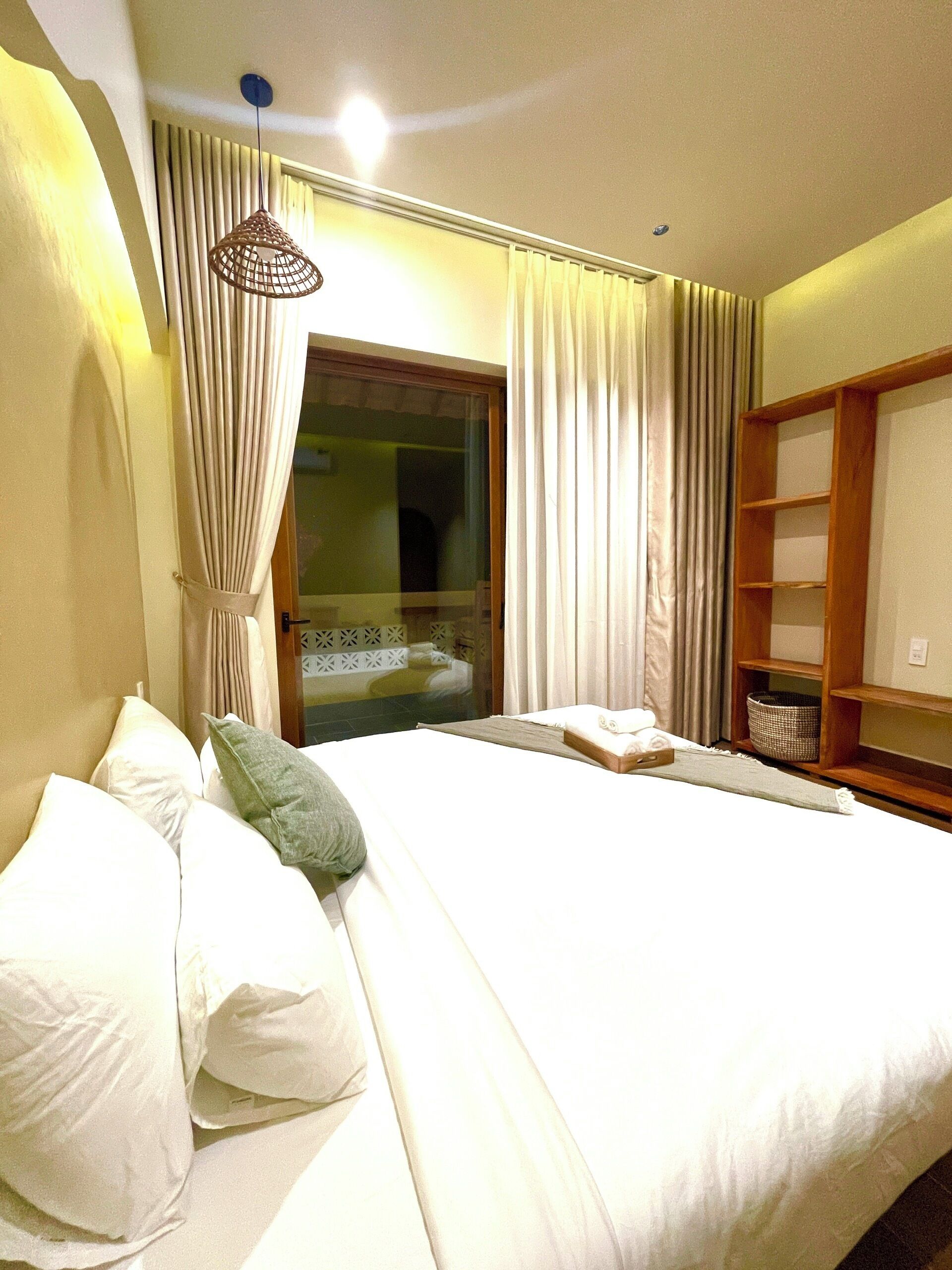 Chambre Double Deluxe, 1 très grand lit, balcon, vue océan