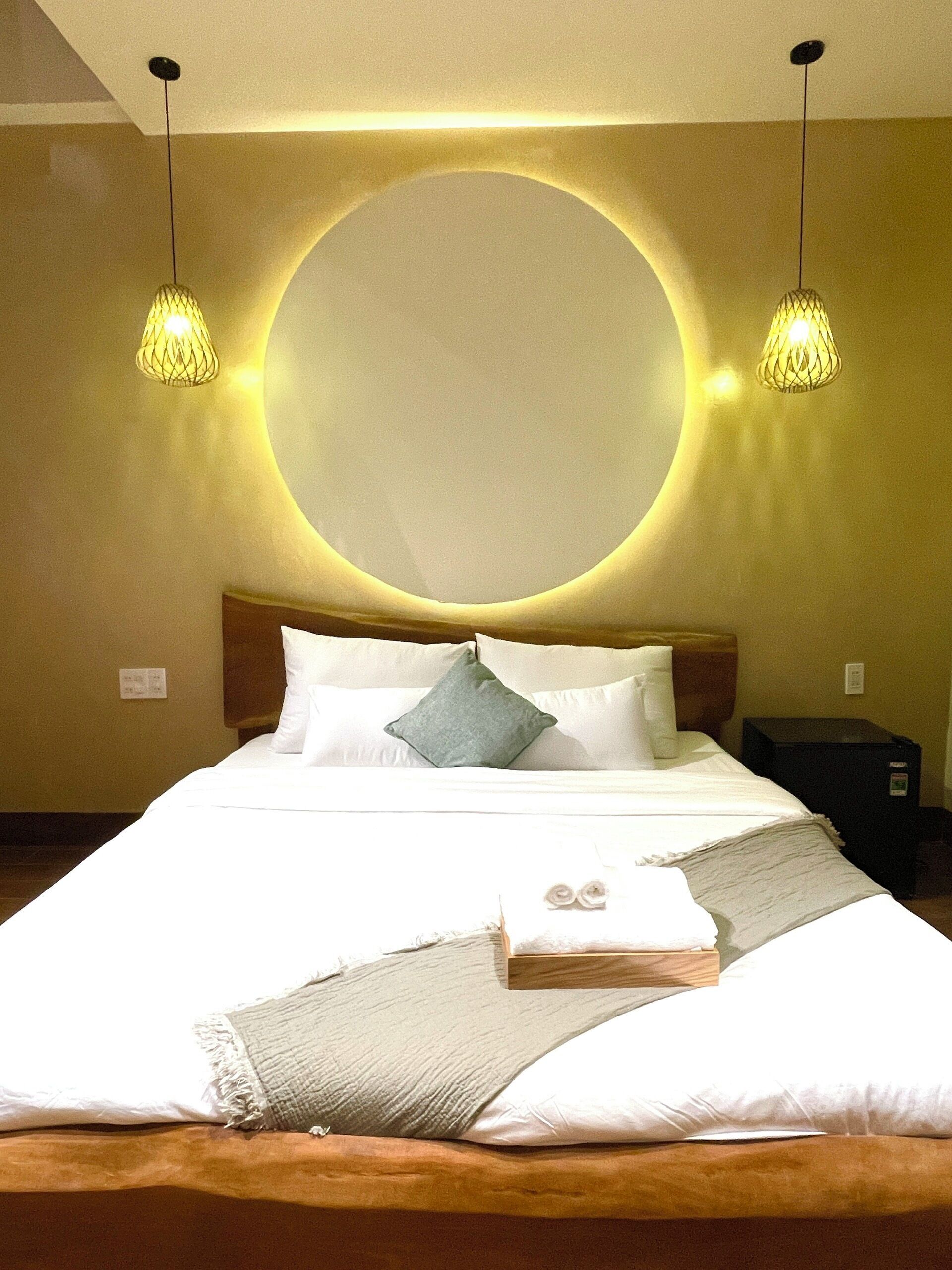 Chambre Double Deluxe, 1 très grand lit, balcon, vue montagne