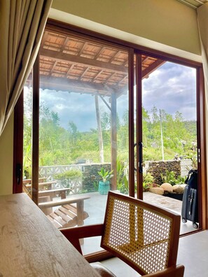 Habitación doble Deluxe, 1 cama King size, balcón, vista parcial al océano