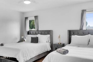 Room - 617 NW 30 CT · Pool, Patio, 5Bd, 3Bath, Fire Pit, Parking for 3! (Wilton Manors)