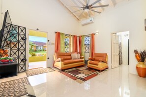 Interior - 8 BedRmOasis~Draxhall~Pool~Gym~PlyGrnd (Saint Ann's Bay)
