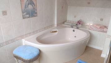 Comfort Double Room, Garden View | Bathroom