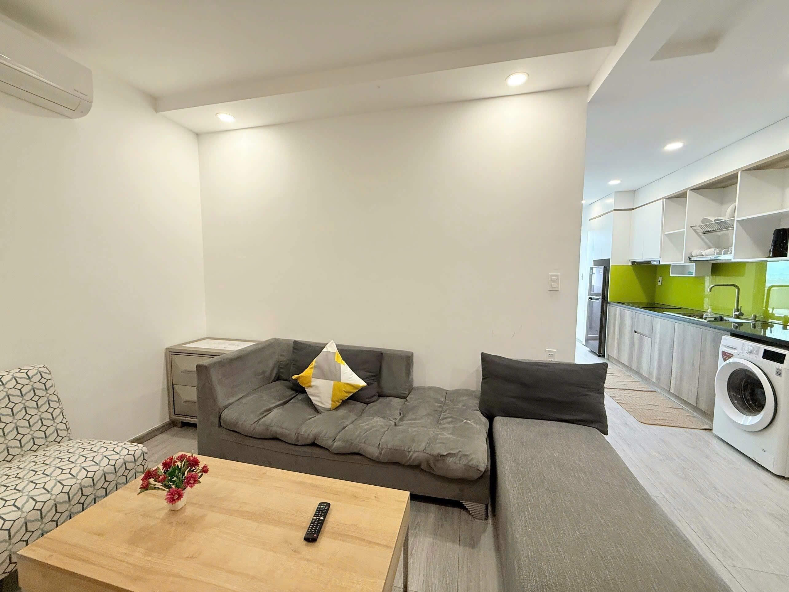 Departamento familiar, balcón, vista a la playa | Área de sala de estar