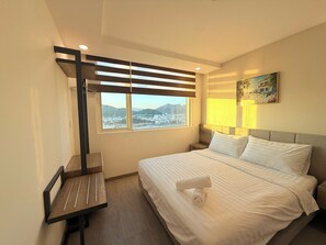 Individually decorated, individually furnished, desk, laptop workspace - Luxury Apartment (Nha Trang)