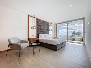 3 Schlafzimmer, Bügeleisen/Bügelbrett, Reisekinderbett, kostenloses WLAN