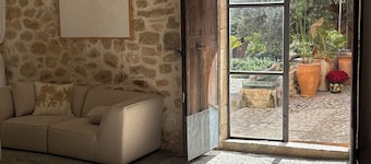 Alphea1570 - Historic finca with pool & extensive garden