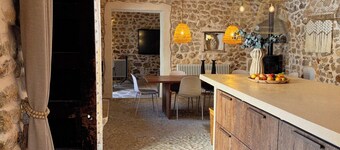 Alphea1570 - Historic finca with pool & extensive garden