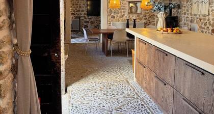 Alphea1570 - Historic finca with pool & extensive garden