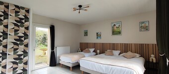 L'Orée du Puy, bed and breakfast and gîte for 15 people, 15min from Puy du Fou