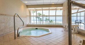 Interior - 2-bedroom beachfront condo in beautiful Sand Key, 4 mins south of Clearwater (Clearwater)
