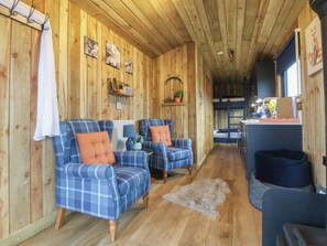 Room - The Suffolk Hut (Knutsford)