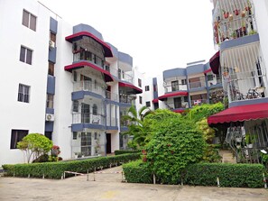 Exterior - Father Las Casa (Santiago de los Caballeros)