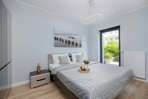 1 chambre, fer et planche à repasser, lit parapluie, Wi-Fi
