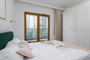 Appartamento Comfort, balcone, vista cortile | Ferro/asse da stiro, Wi-Fi gratuito