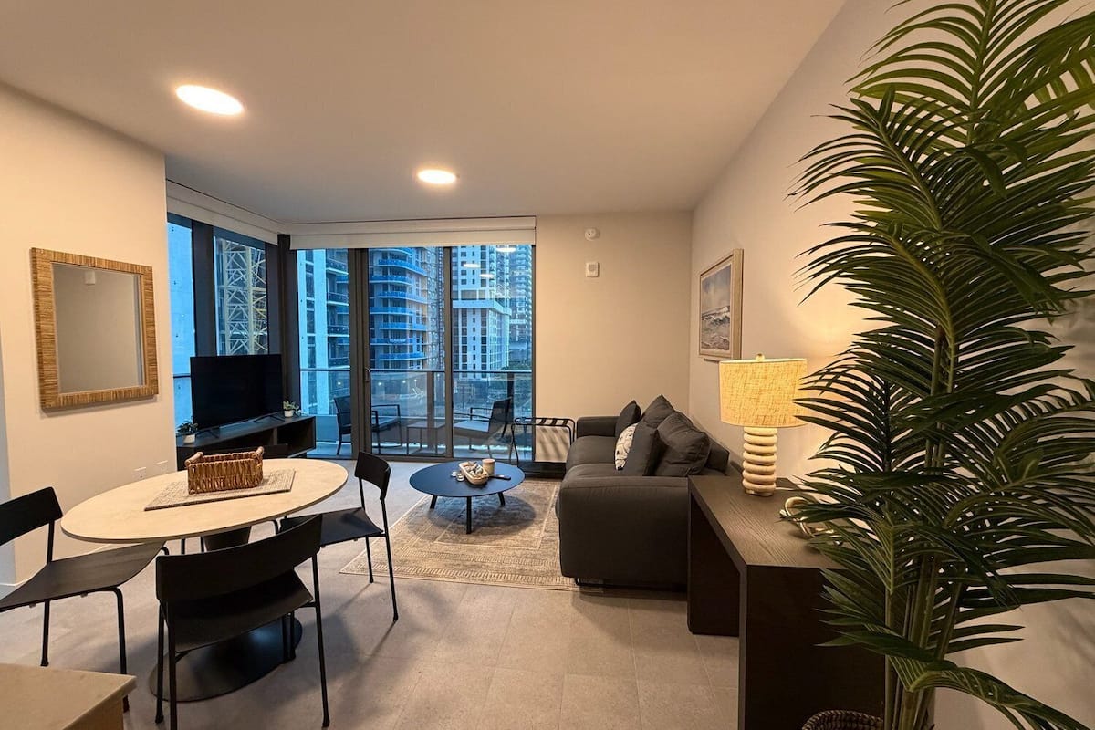 Comfort Apartment, City View | Living area