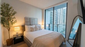Room - 501 First (Miami)