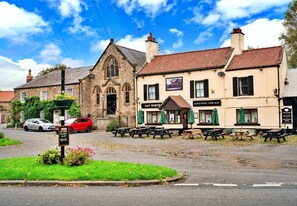 Exterior - Catterick Cottage (Catterick)