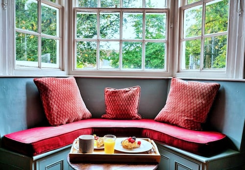 Catterick Cottage
