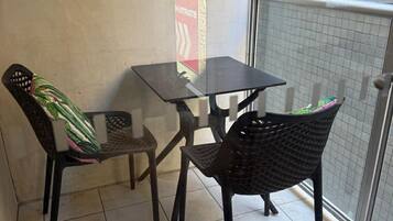 Apartament urbà, balcó | Servei de restauració a l'aire lliure