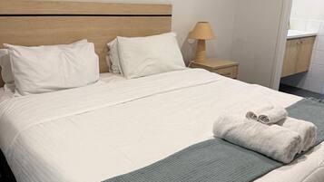 City Apartment, Balcony