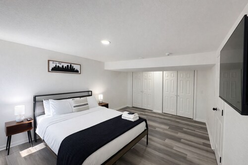 Beautiful Gardner Getaway 4 Bedroom Sleeps 10+