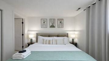 4 bedrooms, iron/ironing board, WiFi, bed sheets