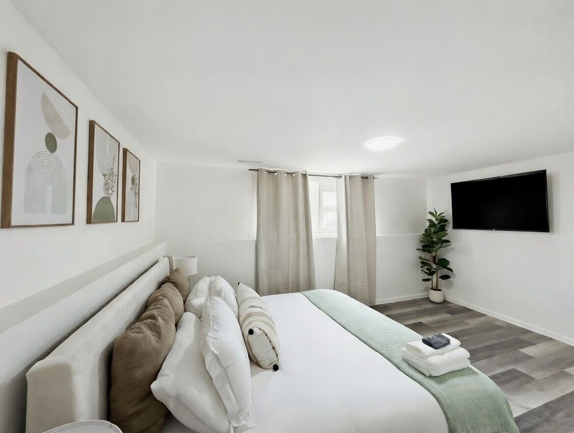 4 chambres, fer et planche à repasser, Wi-Fi, draps fournis