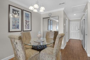 Condo, 1 Queen Bed with Sofa bed (Sunset Harbor Palms 2-304) | Dining