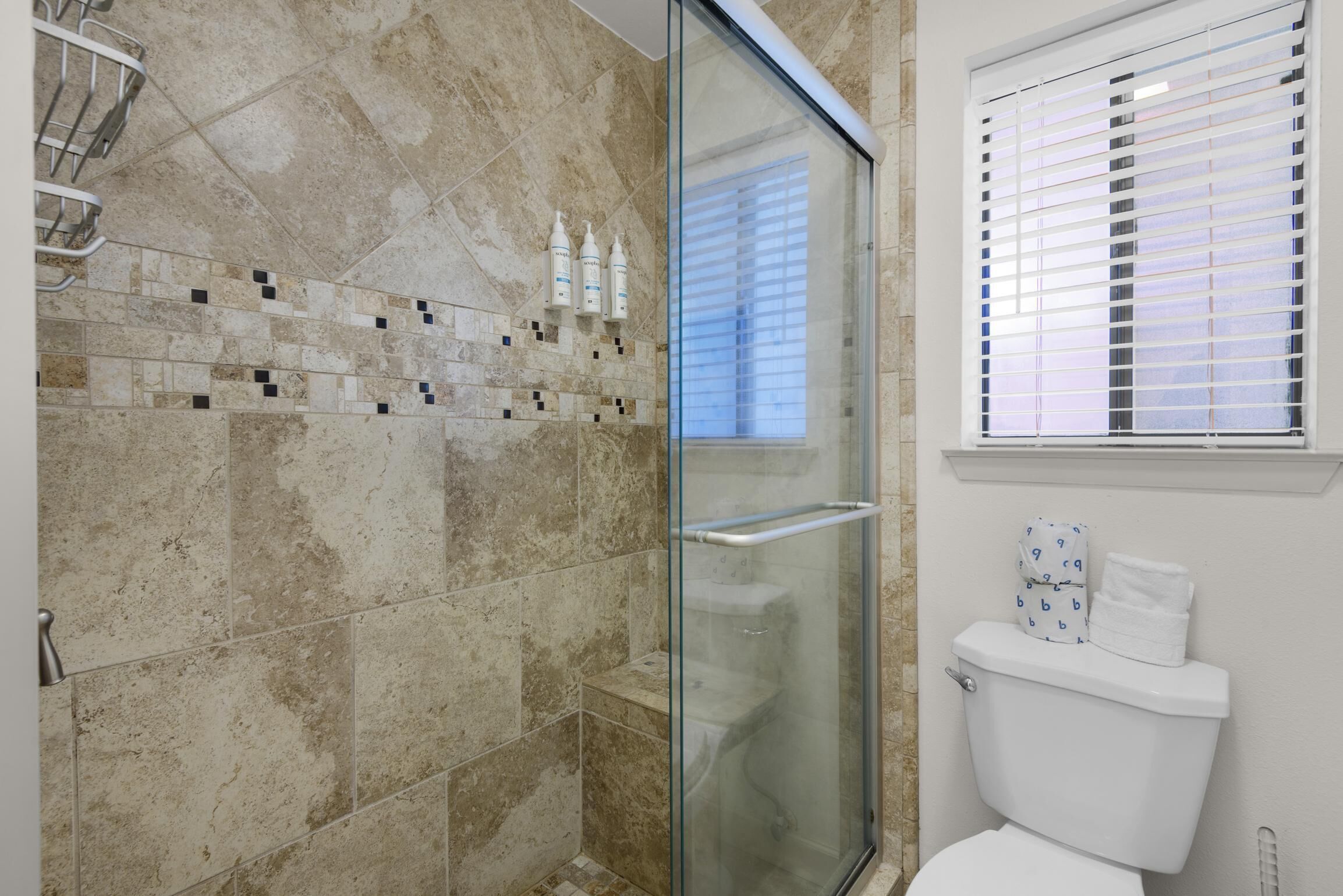 Condo, 1 cama Queen e sofá-cama (Sunset Harbor Palms 2-304) | Banheiro