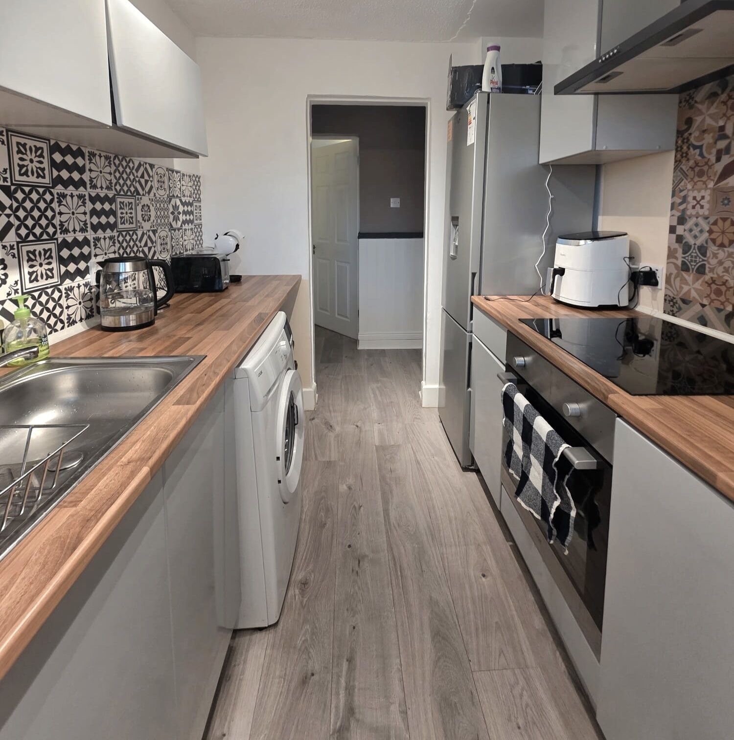 Fridge, microwave, oven, dishwasher