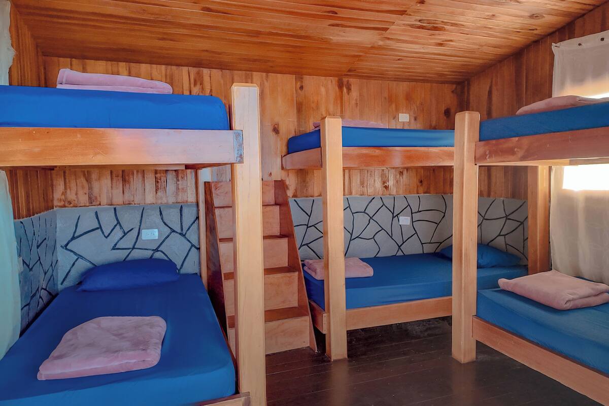 Shared Dormitory | Bed sheets