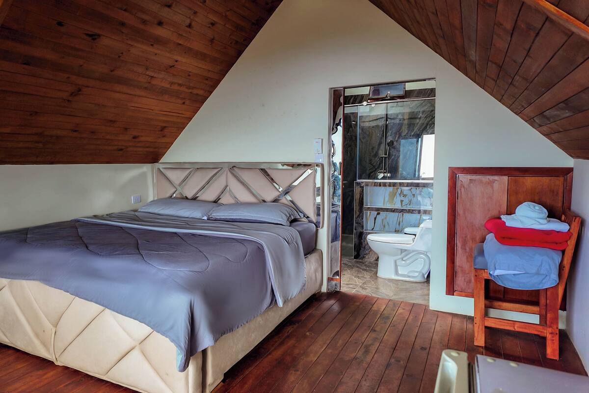 Deluxe Triple Room | Bed sheets