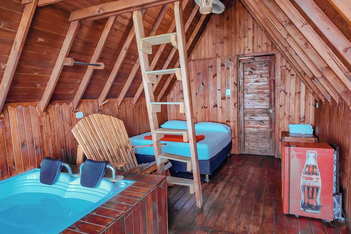 Deluxe Cabin | Bed sheets